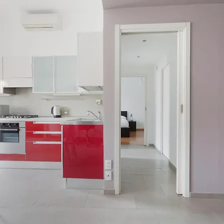 Cozy Apt With Balcony - Mm2 Sant'agostino Milán